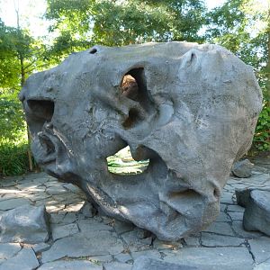 Rock with screens -Zoo Praha (2025)