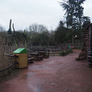View in Australian area - Walkway next to Tasmanian devil house, 2024-01-01