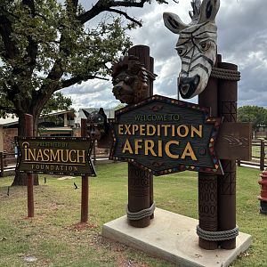 Sep. 2025 - Expedition Africa - Entrance Sign