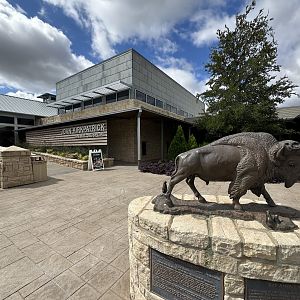 Sep. 2025 - Oklahoma Trails - Bison Statue & Animal Hospital