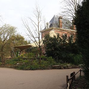 1780 manor house, normally a restaurant but currently used as ticket office and gift shop building, 2024-03-04