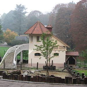 Zoo de Mulhouse 2006 - Petting Zoo building