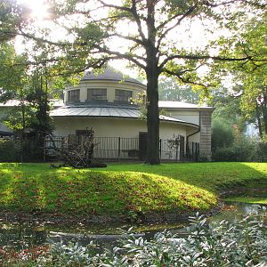Basel Zoo 2006 - Exhibit at the historic Antelope House