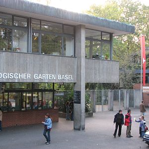 Basel Zoo 2006 - The zoo entrance in the afternoon