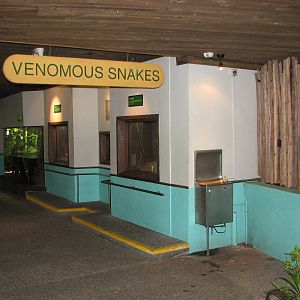 Singapore Zoo 2008 - Entrance to the Venomous Snakes section in the Snake H