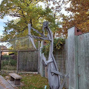 Praying mantis statue