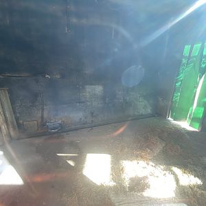 Indoor pig enclosure