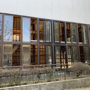 Giraffe House (Himeji City Zoo)