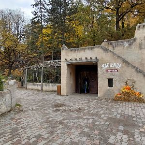 Hacienda Escondido house