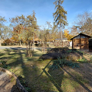 "Australian" walkthrough exhibit