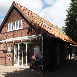 Gift shop seen from inside the zoo, 2025-05-22