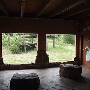 Viewing window into the Indian sloth bear and European golden jackal exhibit in the insect house, 2025-05-22