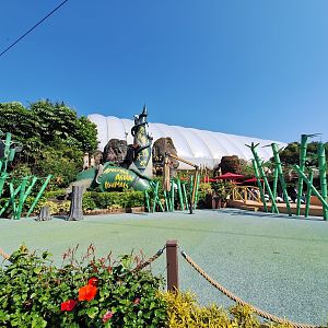 Amazing Asian Animals Plaza