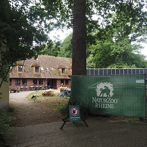 Service area with construction, 2025-05-22