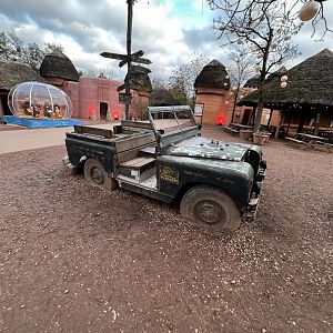 Safari car