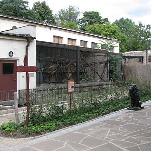 Dresden Zoo 2008 - Old carnivore cages