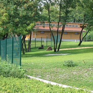 Berlin Tierpark 2004 - Moose enclosure
