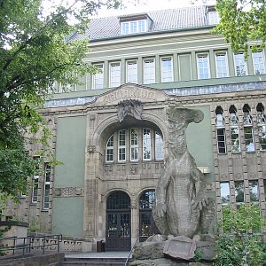 Zoo Berlin 2004 - Entrance to the historic Zoo Aquarium