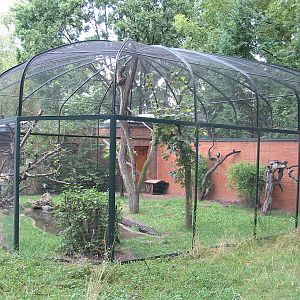 Zoo Berlin 2004 - Bird of Prey enclosure