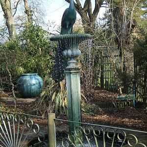 Peacock fountain at Beale Park, 13th March 2010