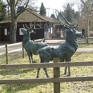 Deer statues at Beale Park, 13th March 2010