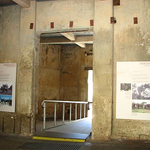 Taronga Zoo 2007 - Inside the historic Elephant Temple