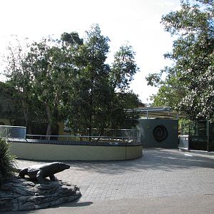 Taronga Zoo 2007 - Plaza in front of the Reptile House
