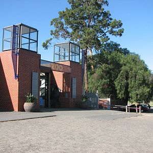 Melbourne Zoo 2008 - Entrance on the other side of the zoo