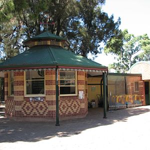 Adelaide Zoo 2008 - Information booth