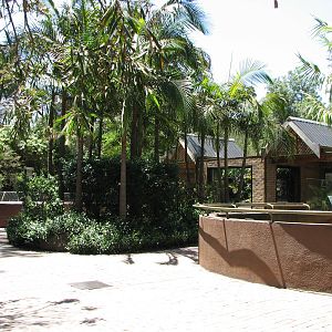 Adelaide Zoo 2008 - The Reptile House from the pathway