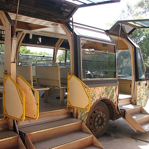 Werribee Zoo - Safari bus