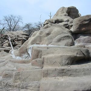 Brookfield Zoo 2003 - Baboon Rock