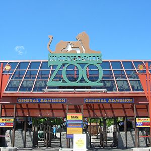 Indianapolis Zoo 2003 - Main entrance