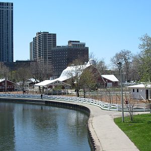Lincoln Park Zoo 2003 - View towards the Farm-in-the-Zoo
