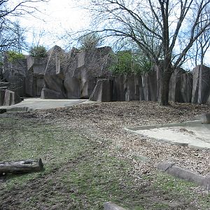 Milwaukee County Zoo 2003 - Exhibit for which species?