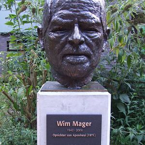 Statue of Wim Mager