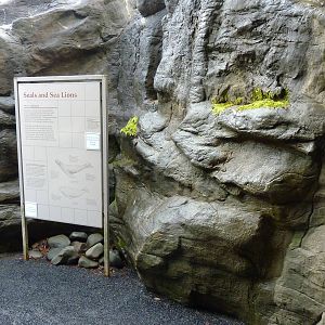 Harbour Seal/California Sea Lion Exhibit - Sign
