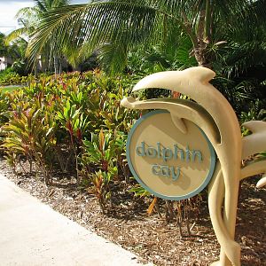 Dolphin Cay - Entry Sign