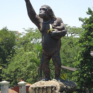 gorilla statue near entrance of Ragunan Zoo
