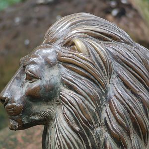 Lion sculpture