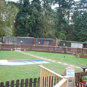 ENCLOSURE ALL ROUND BUILDINGS 3