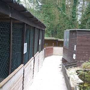 ENCLOSURE ALL ROUND BUILDINGS 7