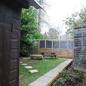 ENCLOSURE ALL ROUND BUILDINGS 12