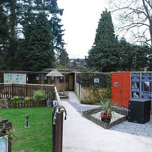 ENCLOSURE ALL ROUND BUILDINGS 20