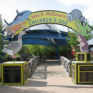 Childrens Zoo - Entrance