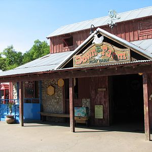Texas Wild! - Texas Town - Down On The Farm Play Barn