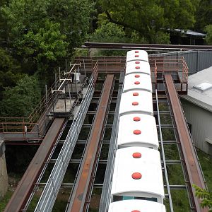 Monorail storage rail