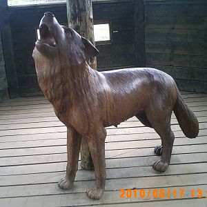 Wolf statue at Highland Wildlife Park, 17 May 2010