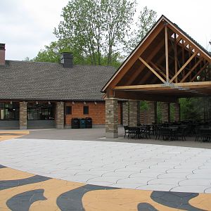 Central Plaza - Grizzly Coast Cafe