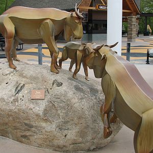 Central Plaza - Sculptures